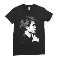 Art Character Bill Skarsgard Gift Men Ladies Fitted T-shirt | Artistshot