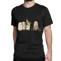 Peanuts Vintage Great Pumpkin Ghost Costumes Classic T-shirt | Artistshot