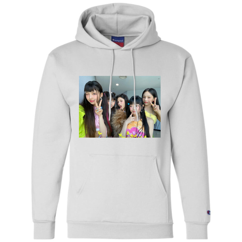 Newjeans Ot5 Selca Active Champion Hoodie | Artistshot