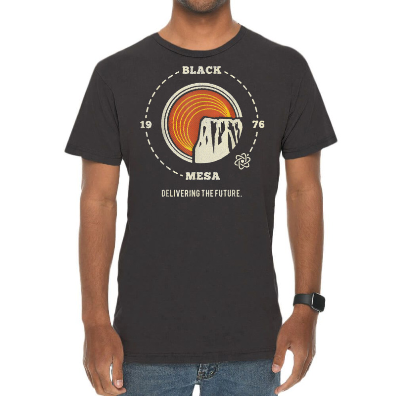 Black Funny Me.sa 1970 Vintage T-shirt | Artistshot