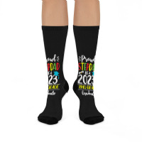 Funny Proud Stepdad Of A Class Of 2023 2nd Grade Graduate Crew Socks | Artistshot