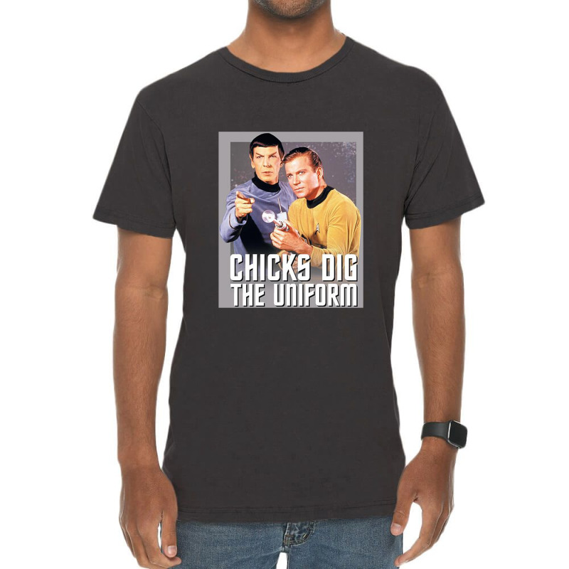 Chicks Dig Vintage T-shirt | Artistshot