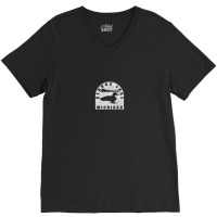 Clarks Lake Loon Michigan V-neck Tee | Artistshot