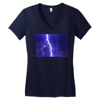 Purple Lightning Storm Thunderstorm Electrical Storm T Shirt Women's V-neck T-shirt | Artistshot