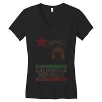 California Republic Bear Monarch Flag Proud Patriotic Women's V-neck T-shirt | Artistshot