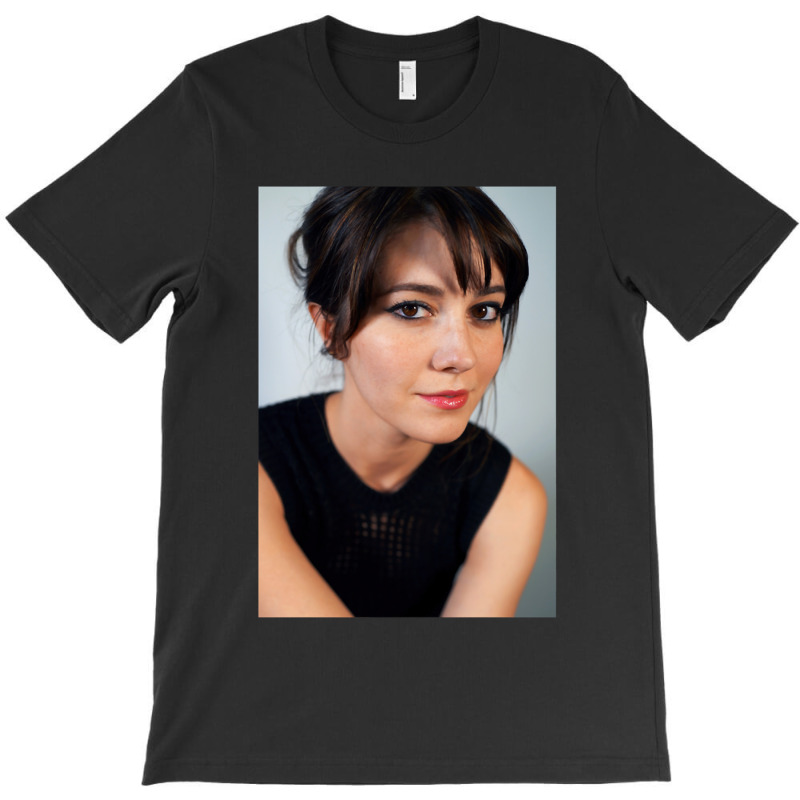 Mary Elizabeth Picture T-Shirt by DARRELLBARNES | Artistshot