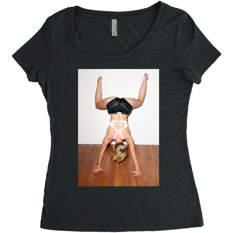 Twerking Miley Women's Triblend Scoop T-shirt by CHADANDERSON | Artistshot