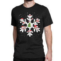 Sheeps  Farm Animals In Christmas Snowflakes Christmas Gift Classic T-shirt | Artistshot