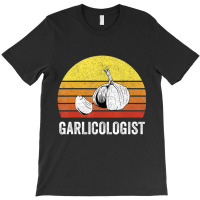 Retro Garlic Vintage Garlicologist T-shirt | Artistshot