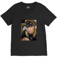 Bret Michaels - In Behind The Skin On Concert .png V-neck Tee | Artistshot