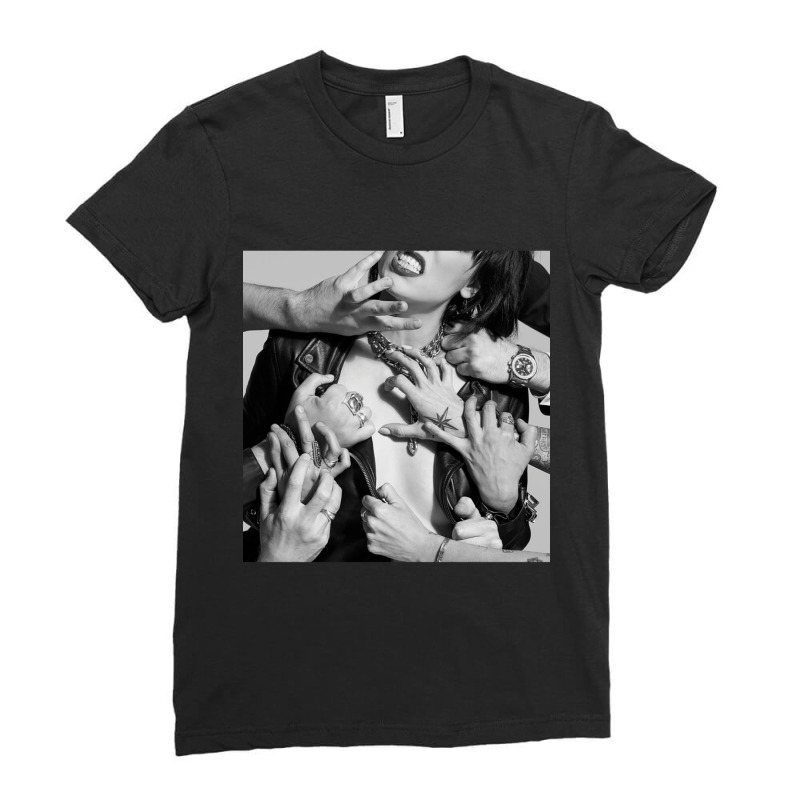 Vicious Ladies Fitted T-Shirt by JACQUELINEJACKSON | Artistshot