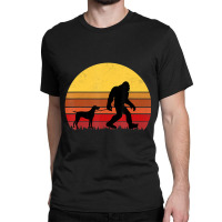 German Shorthaired Pointer Retro Dog Classic T-shirt | Artistshot