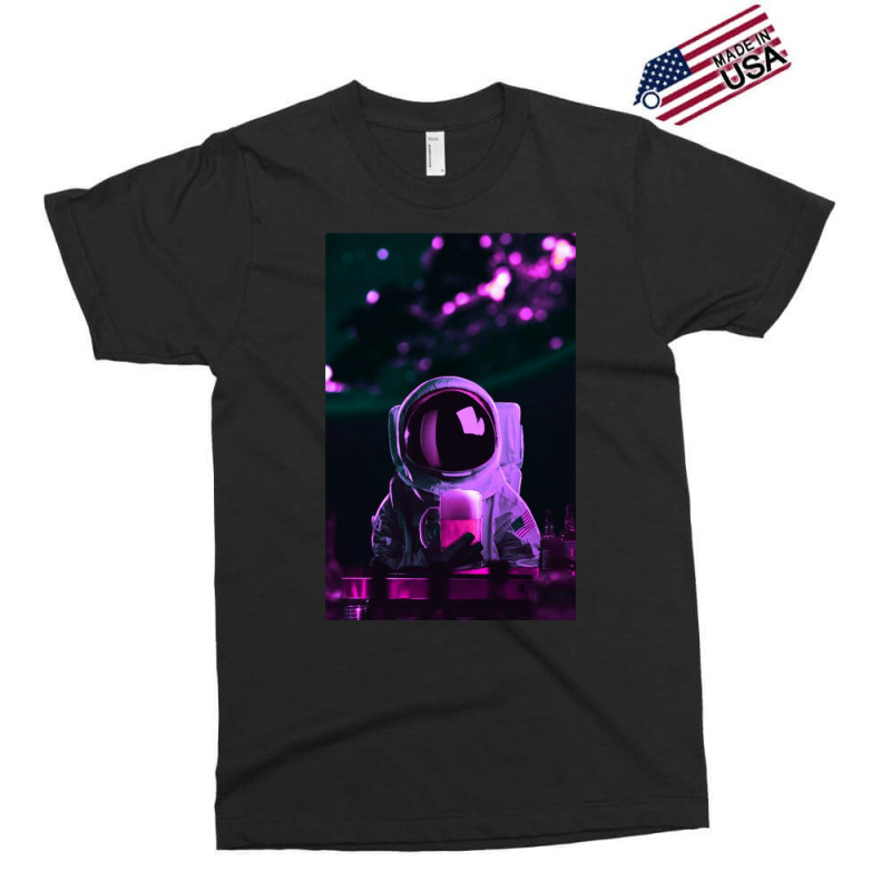 Aesthetic Astronaut Exclusive T-shirt | Artistshot