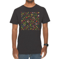 Floral Christmas Pattern Vintage T-shirt | Artistshot