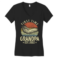 First Time Gerandpa Est. 2022 Funny New Dad Papa Women's V-neck T-shirt | Artistshot