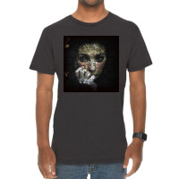 Red Eyed Lady Vintage T-shirt | Artistshot