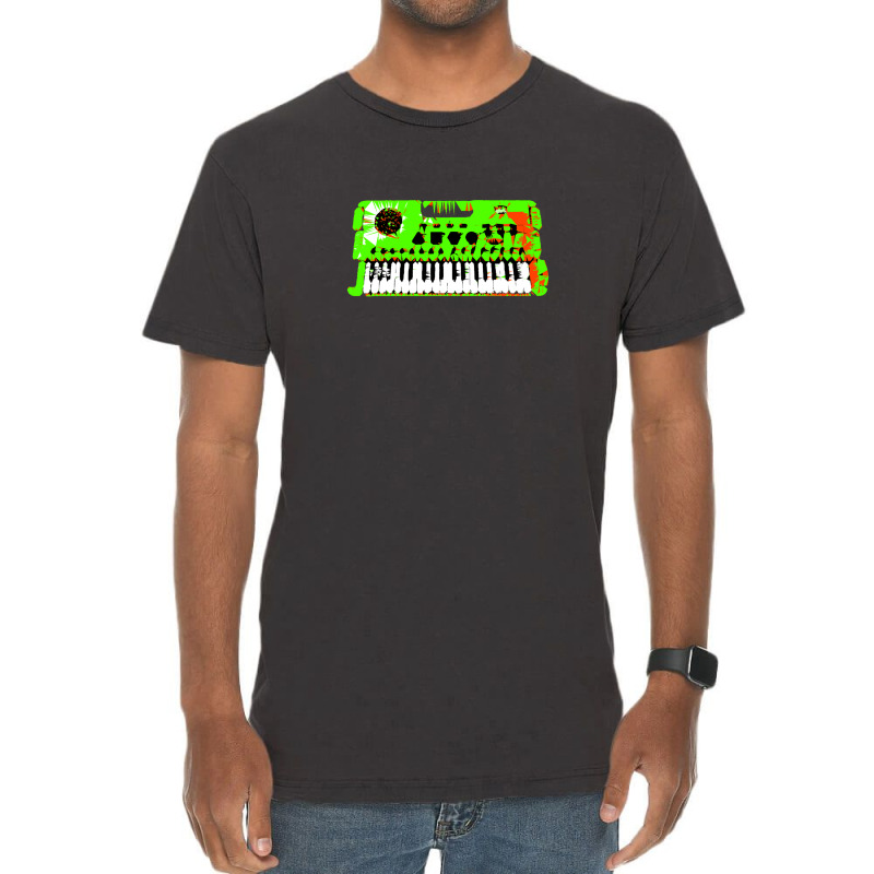 Retro Green Keyboard Synthesiser - Glitchy Mix Vintage T-shirt | Artistshot