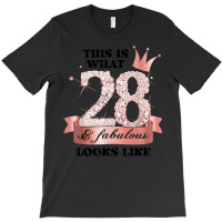 28 & Fabulous I Rose And White Party Group Candid Photo Item T-shirt | Artistshot