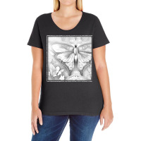 Illustrated Butterfly With Light Distressed Effect T Shirt Ladies Curvy T-shirt | Artistshot