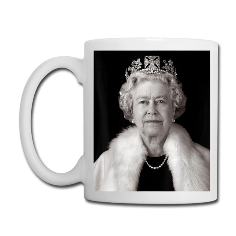 La Reine Elizabeth Ii  (2) Coffee Mug | Artistshot