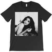 Kylie Smoking, Kylie, Smoking, The Kylie Smoking, Kylie Smoking Painti T-shirt | Artistshot