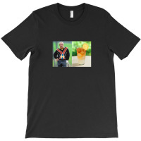 Arnold Palmer Drinking Lemontea Ice T-shirt | Artistshot