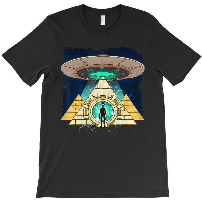 Ancient Astronaut Egyptian Pyramid Alien Conspiracy Theory T-Shirt by doboc | Artistshot