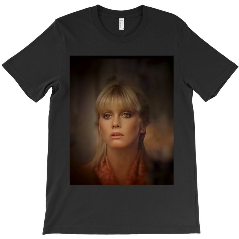 Olivia Newtonjohn  Totally Hot Portrait. Graphic T-shirt | Artistshot