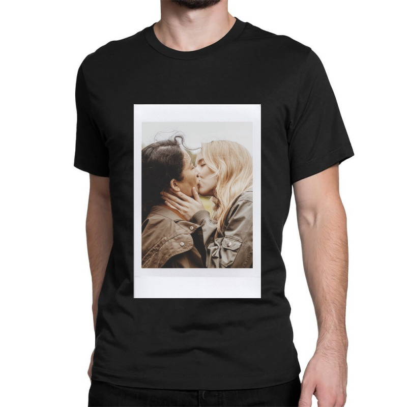 Villaneve Kiss Polaroid Classic T-shirt by cm-arts | Artistshot