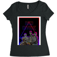 Red Divide  Retrowave Graphic Women's Triblend Scoop T-shirt | Artistshot