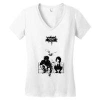 Feeding The Pigeons  (black) Women's V-neck T-shirt | Artistshot