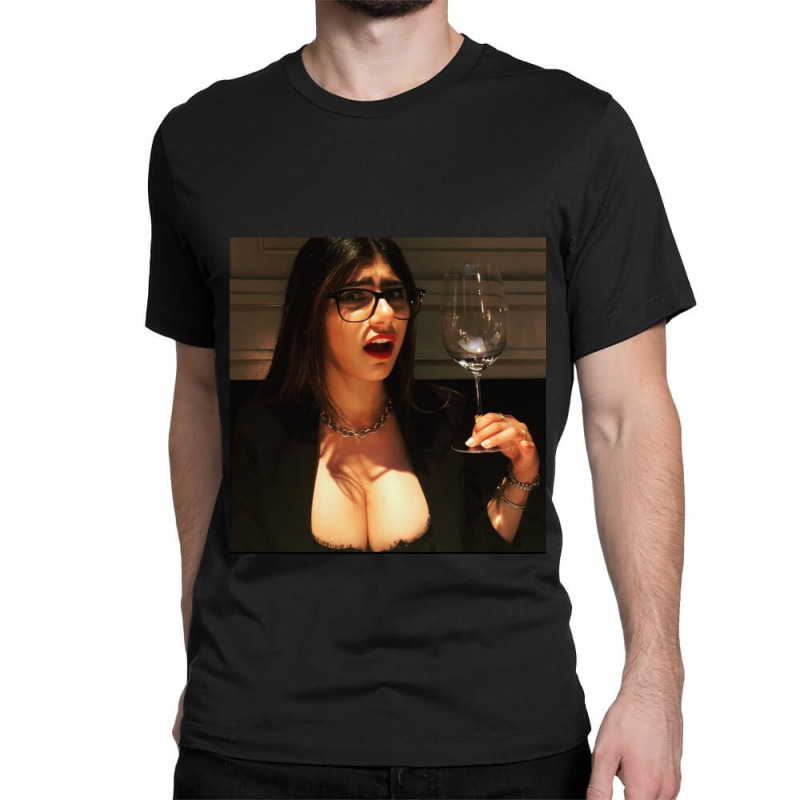 Mia Love Classic T-shirt by cm-arts | Artistshot