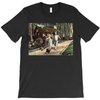 Brick Road Wizard Of Oz Tin Man Scarecrow Dorothy And Toto T-shirt | Artistshot