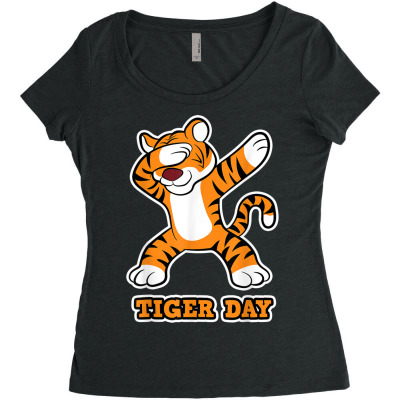 Tiger Day Women's Triblend Scoop T-shirt Designed By Bariteau Hannah