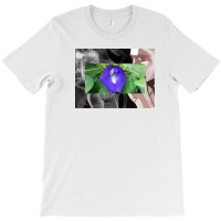 Smooker T-shirt | Artistshot