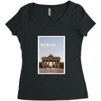 The Brandenburg Gate Berlin Women's Triblend Scoop T-shirt | Artistshot