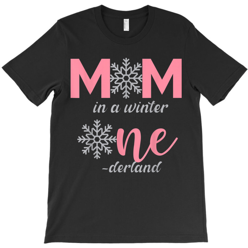 Mom Of The Birthday Girl Winter Onederland 1st Birthday T-shirt | Artistshot