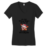 I’m The Wrong Heifer To Lie To Because I Investigate Women's V-neck T-shirt | Artistshot