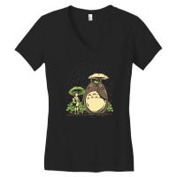 Chihiro And Totoro Women's V-neck T-shirt | Artistshot