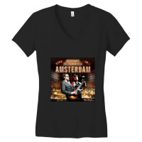 Live In Amsterdam Women's V-neck T-shirt | Artistshot