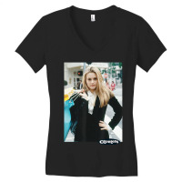 Clueless Cher Shop Photo Close Up Women's V-neck T-shirt | Artistshot