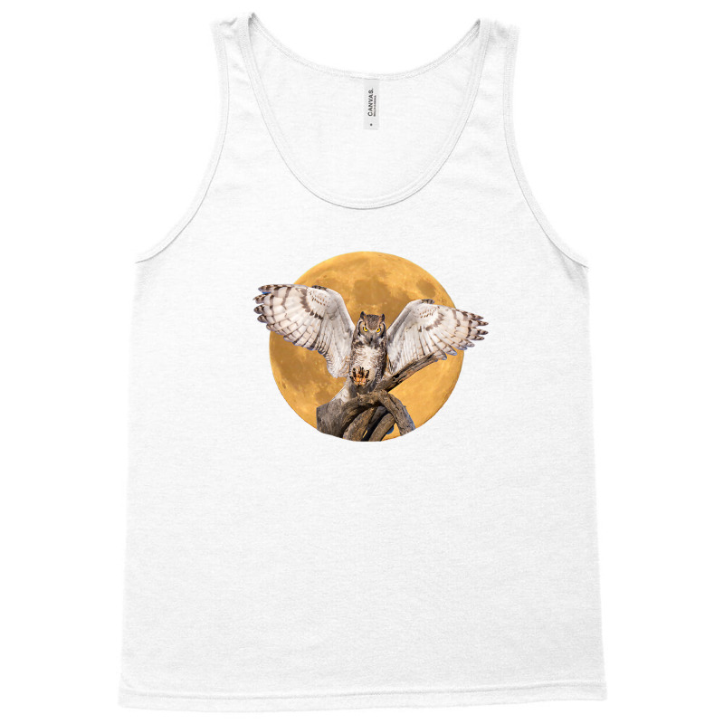 Majestic Great Horned Owl Nocturnal Bird With Full Moon Tank Top | Artistshot