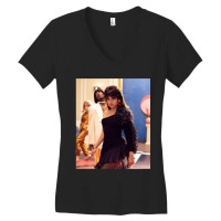 Luxury Her Black Dress Women's V-neck T-shirt | Artistshot