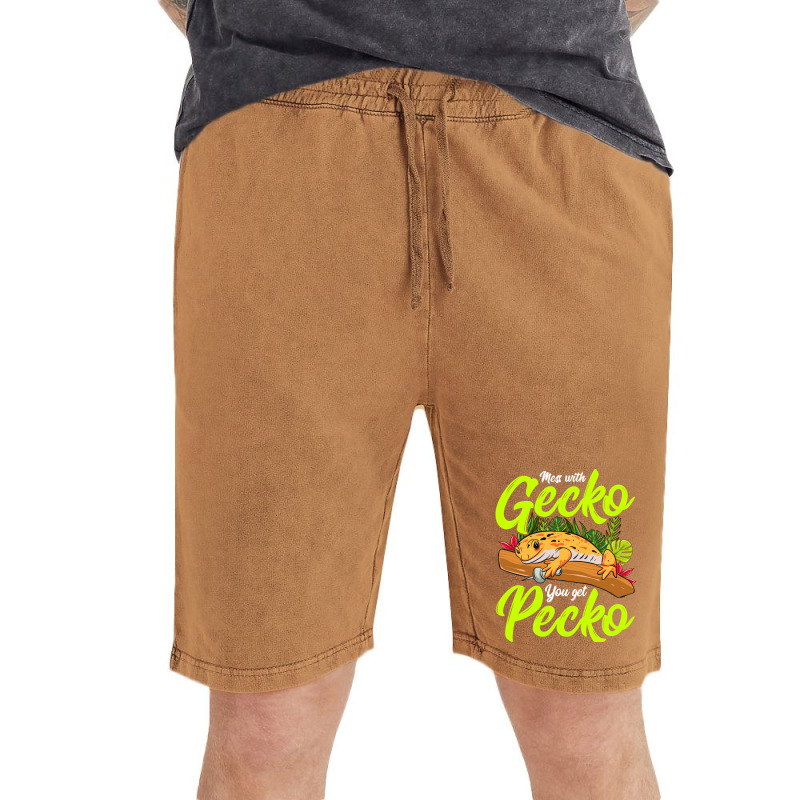 Mess With Gecko You Get Green Red Vintage Short | Artistshot