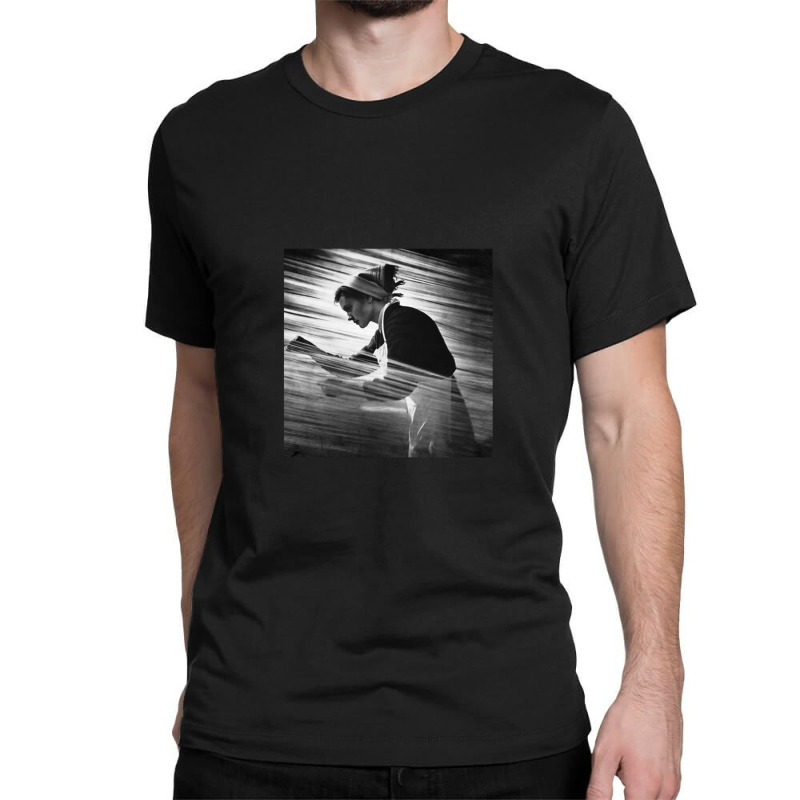 Entering Heaven Alive Classic T-shirt | Artistshot