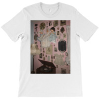 Dollette T-shirt | Artistshot