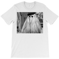 Cousin Itt Poster Stars (1) T-shirt | Artistshot