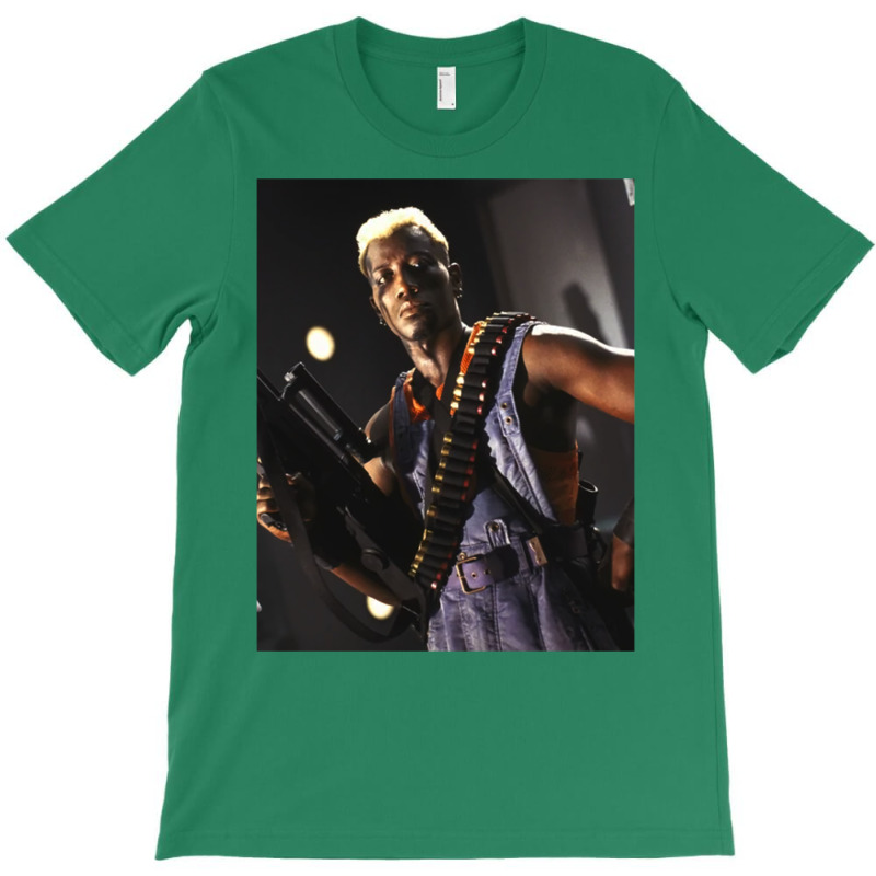 Demolition Man, Simon Phoenix    Aesthetic Love T-shirt | Artistshot