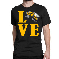 Love Bees Beekeeper Cute Bee Classic T-shirt | Artistshot