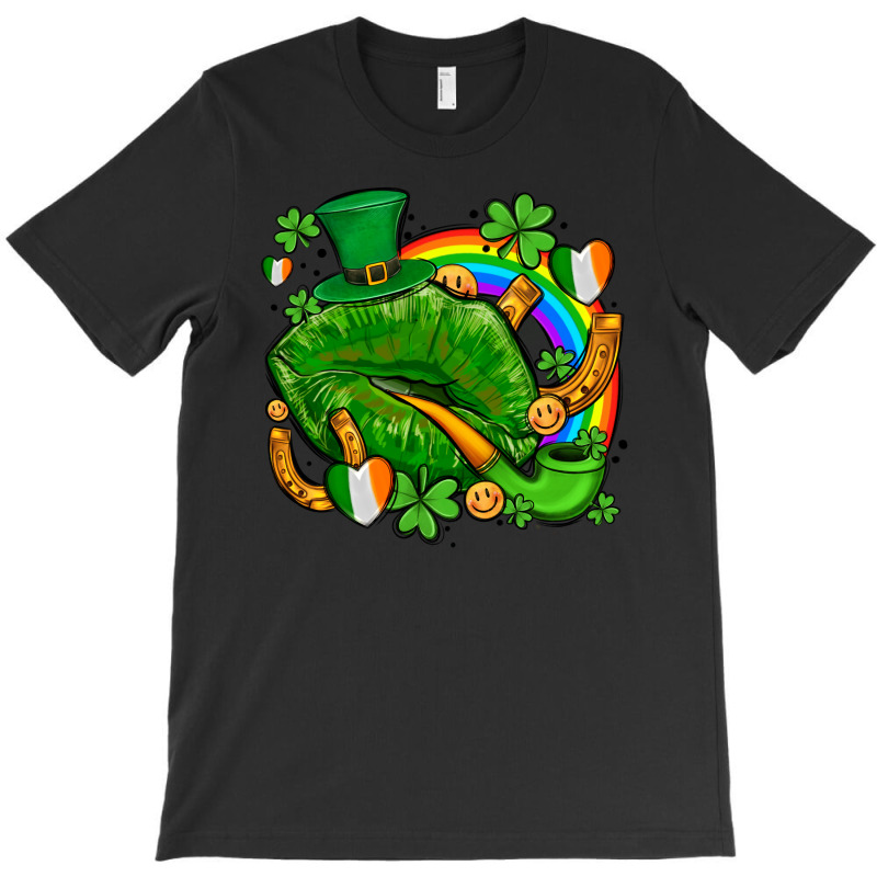 St Patricks Lips With Horseshoe Rainbow And Shamrocks T-shirt | Artistshot